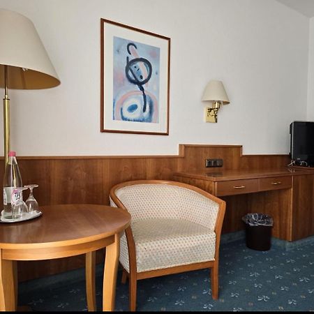 Pension De Lux Königsbrunn Екстериор снимка