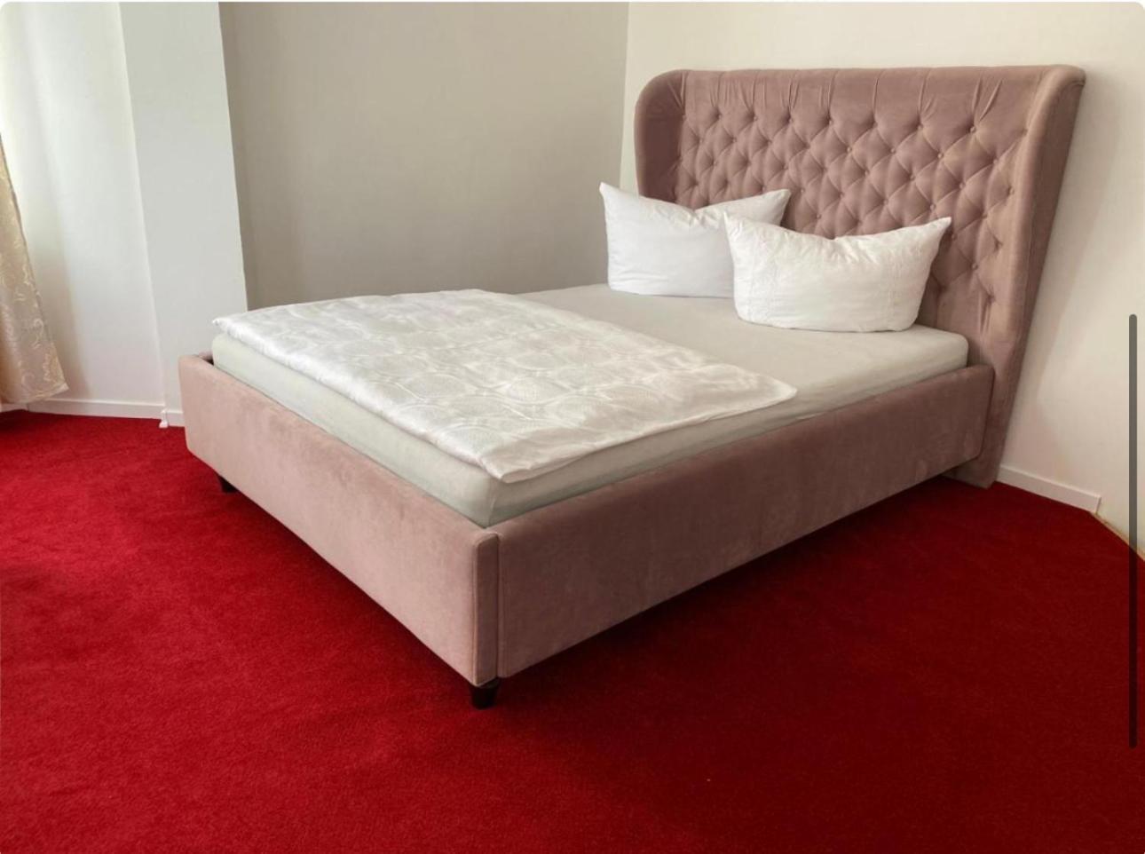 Pension De Lux Königsbrunn Екстериор снимка